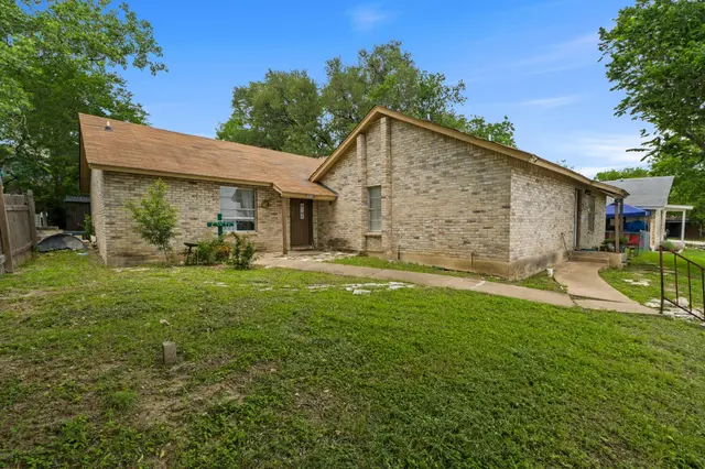 1912 Valley Hill Cir