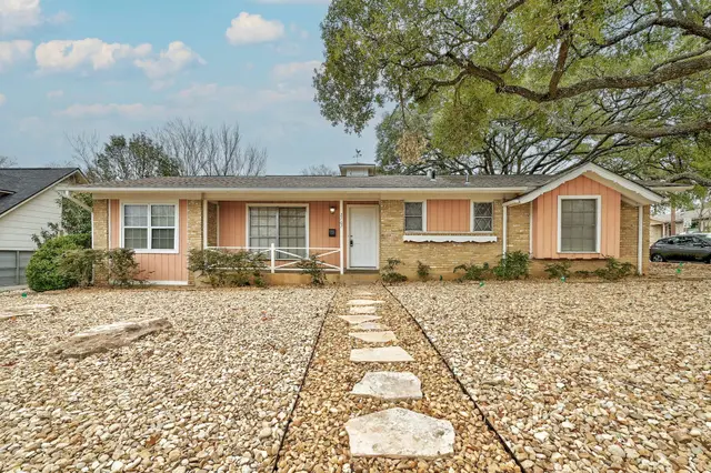 2707 East Side Dr