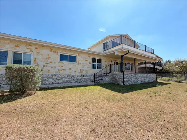 1210 Skyline Dr