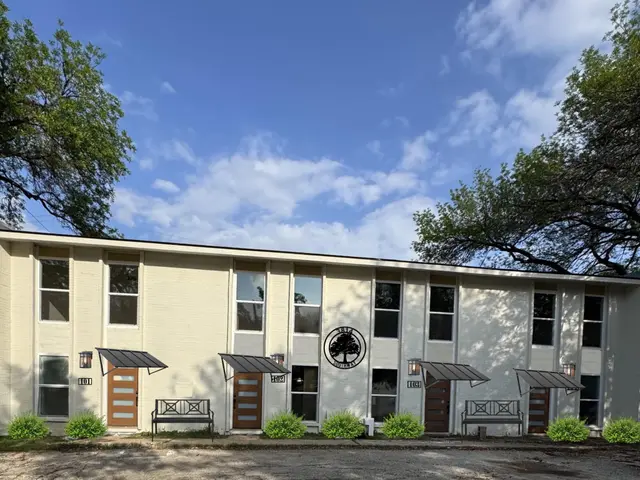 3814 Southway Dr
