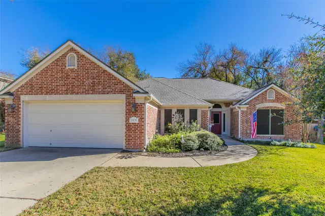 5805 Butterfly Court