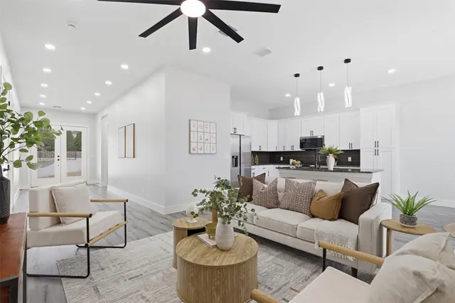 113 Los Robles Rd