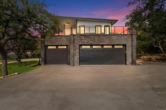 109 Pond View Ct