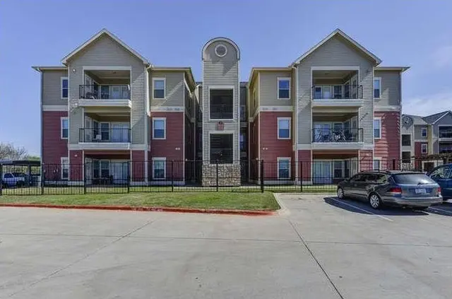 1901 Crossing Place ##3203