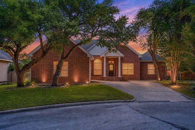 11737 Rydalwater Ln