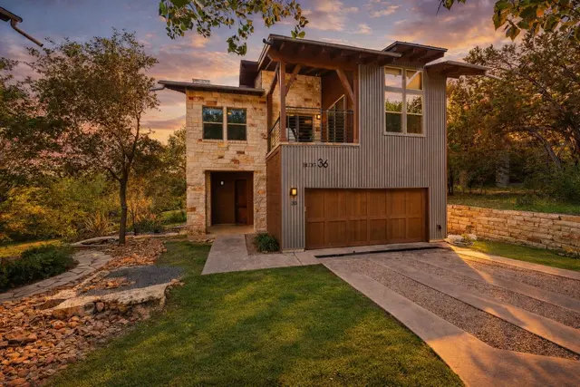 8110 Ranch Road 2222 Rd #33