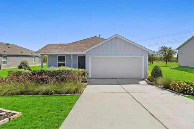 13216 Eastland Dr