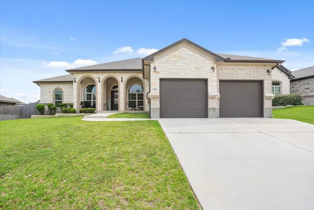 8302 Ginny Ln