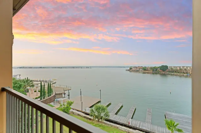 98 Island Dr #34
