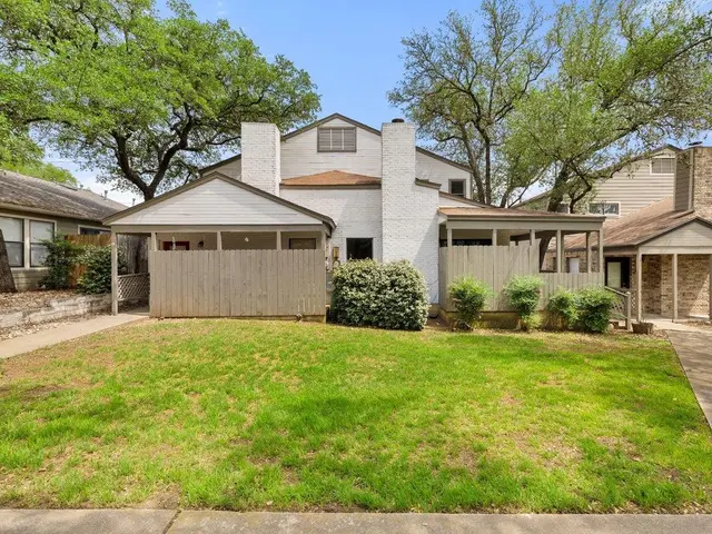 7825 Beauregard Cir #4