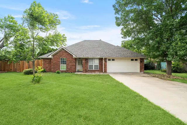 2808 Kneese Dr