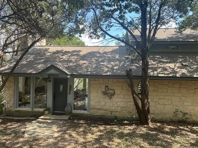 10903 Lakeside Dr