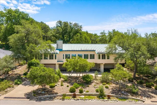405 Valley View Dr
