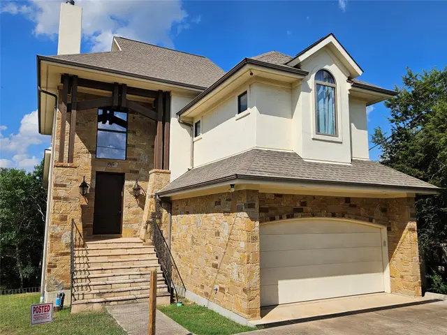 1231 Lake Shore Dr