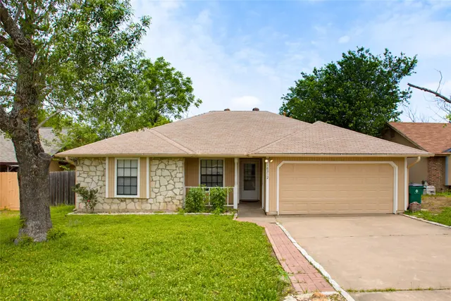 16312 Edgemere Dr