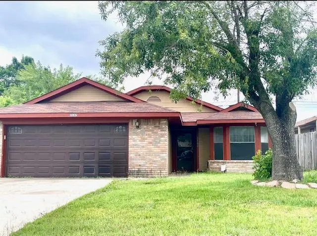 2102 Cascade Dr