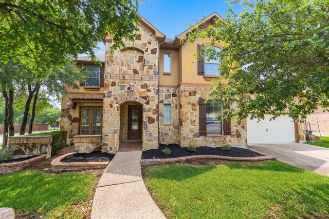 114 Saddle Ridge Dr N