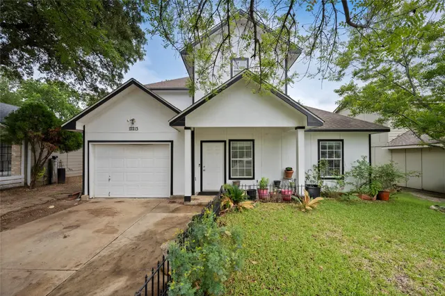 12213 Shropshire Blvd
