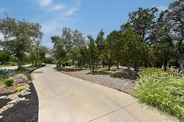 19305 Leisure Ln